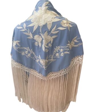 MANTONCILLO BORDADO J3